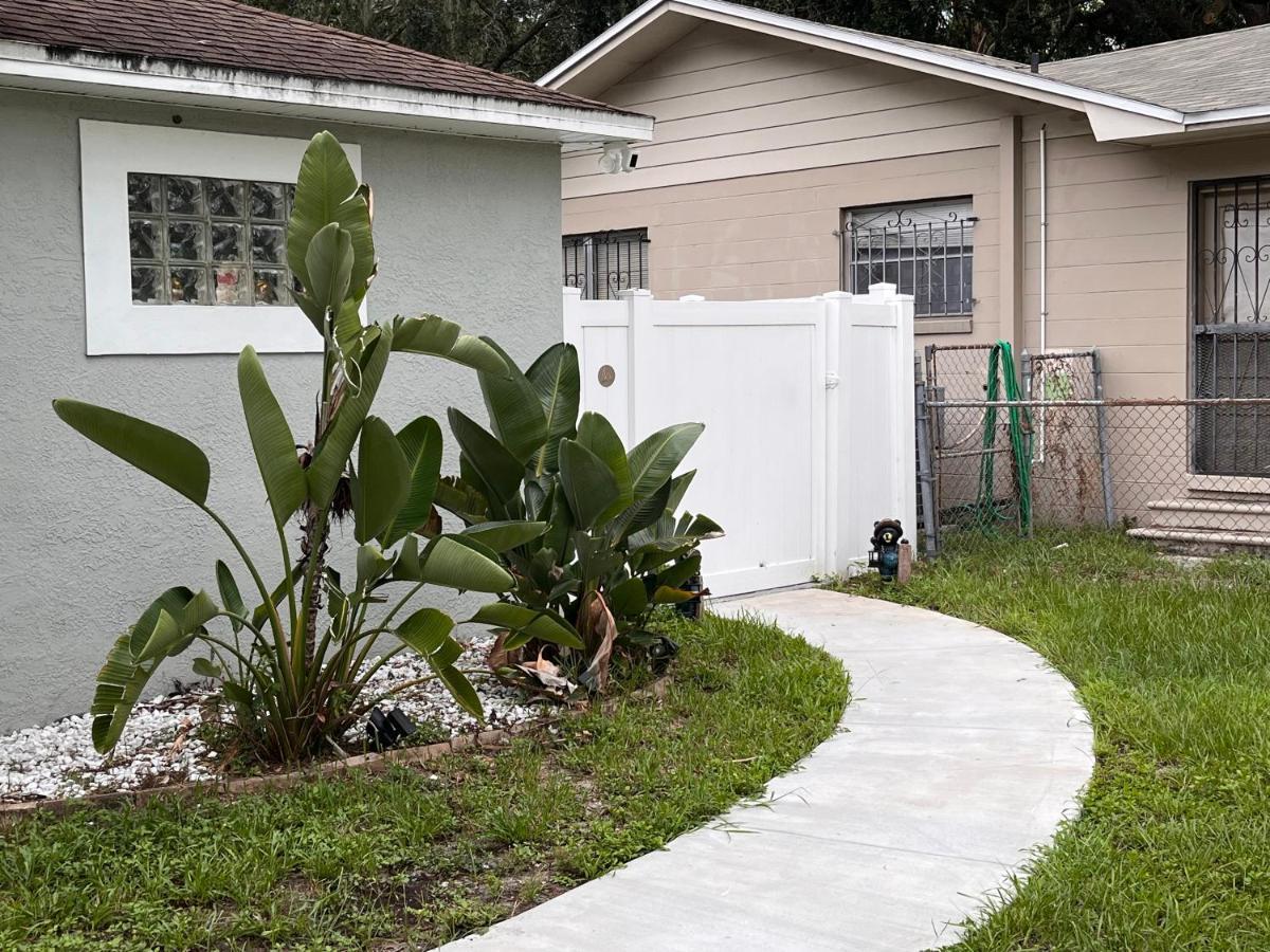 Casa Familia Martino 5 Apartment Tampa Exterior photo